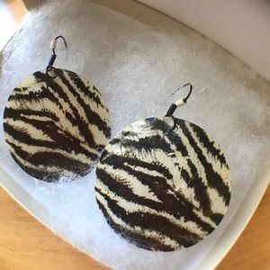 Conchas de Nácar Drop Earrings